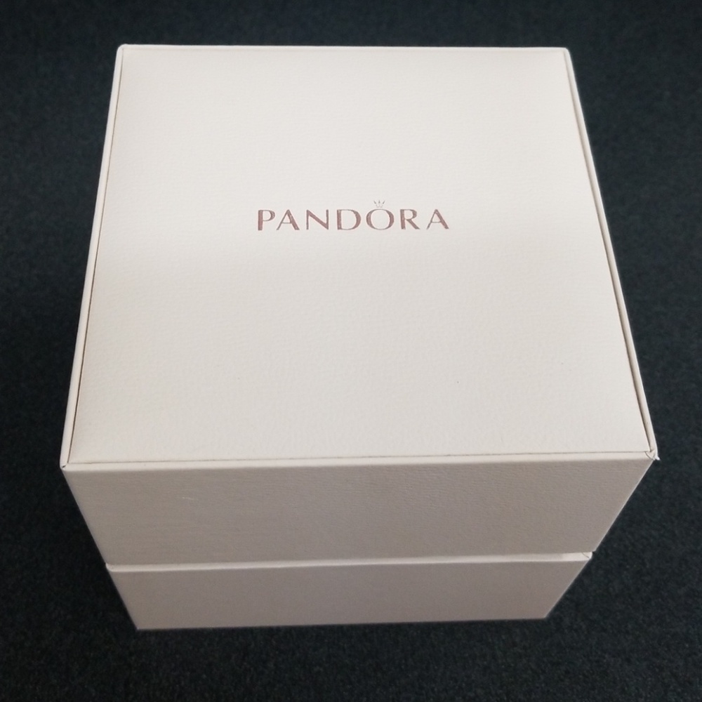 PANDORA JEWELRY BOX/GIFT BOX!! AUTHENTIC!!